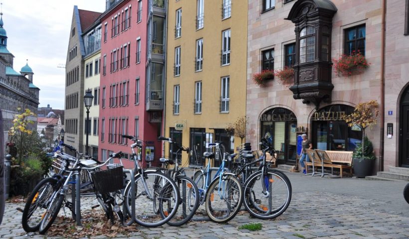 Viajar a Nuremberg y transporte