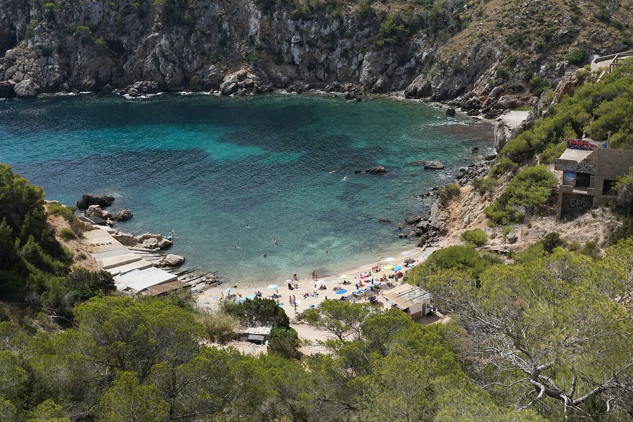 Playas nudistas de España